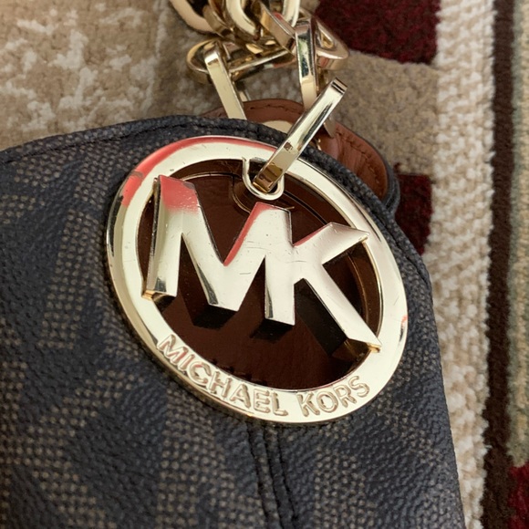 Authentic Michael Kors Purse - Picture 6 of 8